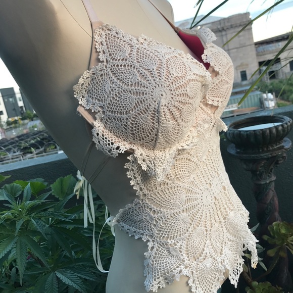 Handmade crochet lace festival top - Picture 4 of 8